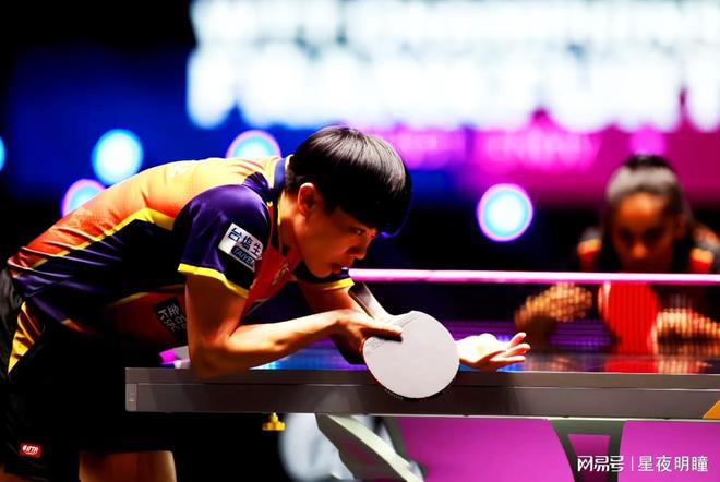 相持球中展 相持球中展